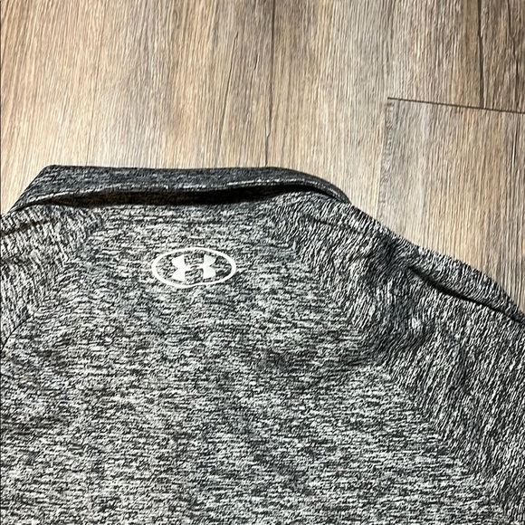 Under Armour Gray Long Sleeve Top - Picture 6 of 6